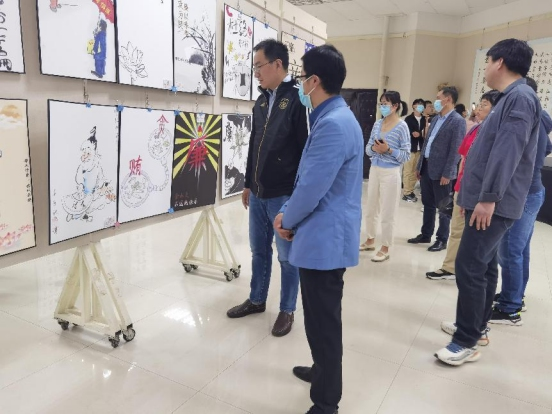 我院组织师生参观廉政文化艺术作品展 以文化润心，铸廉洁之魂